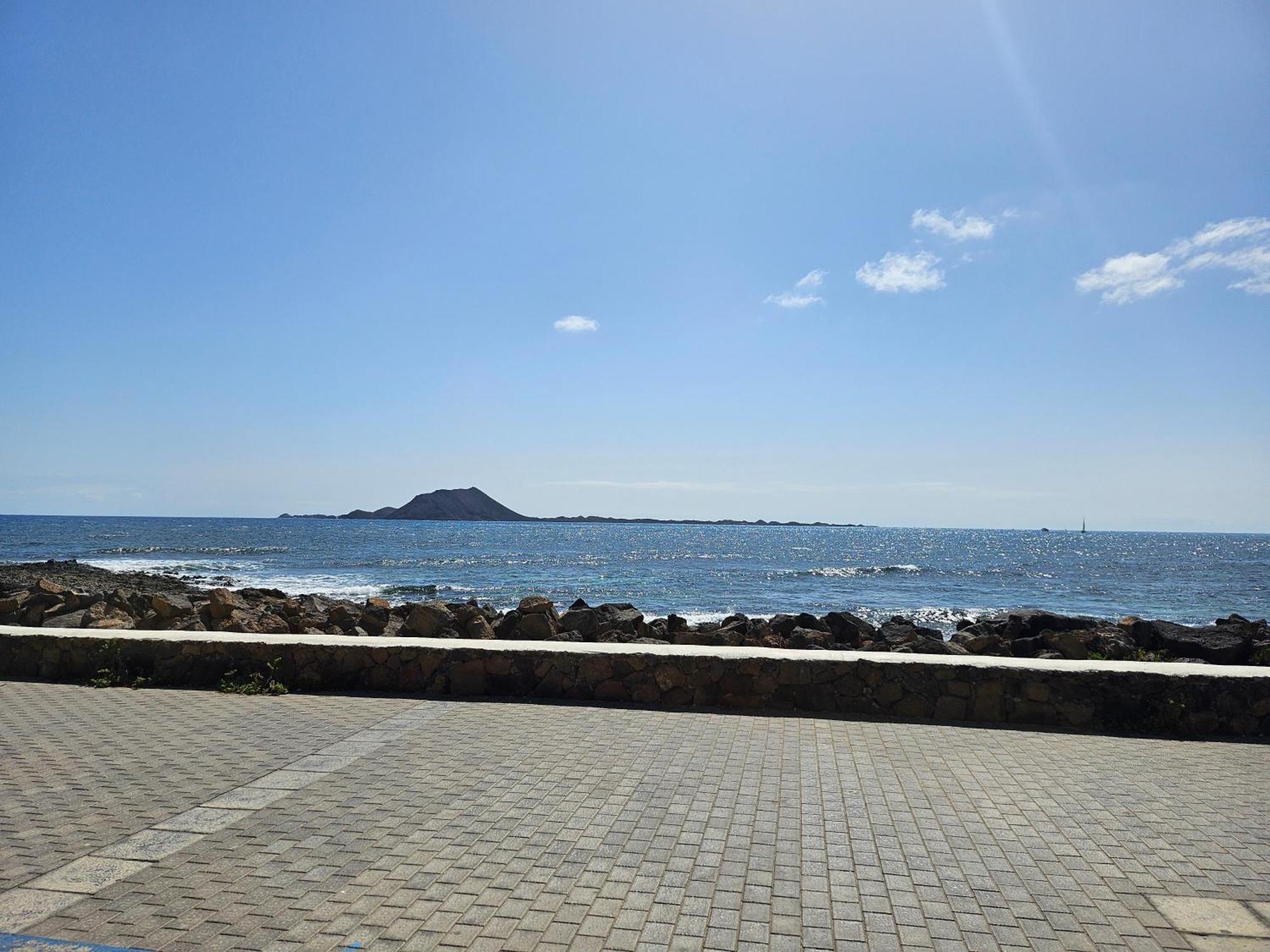 Corralejo Coliving By Amazzzing Travel Hostel Ngoại thất bức ảnh