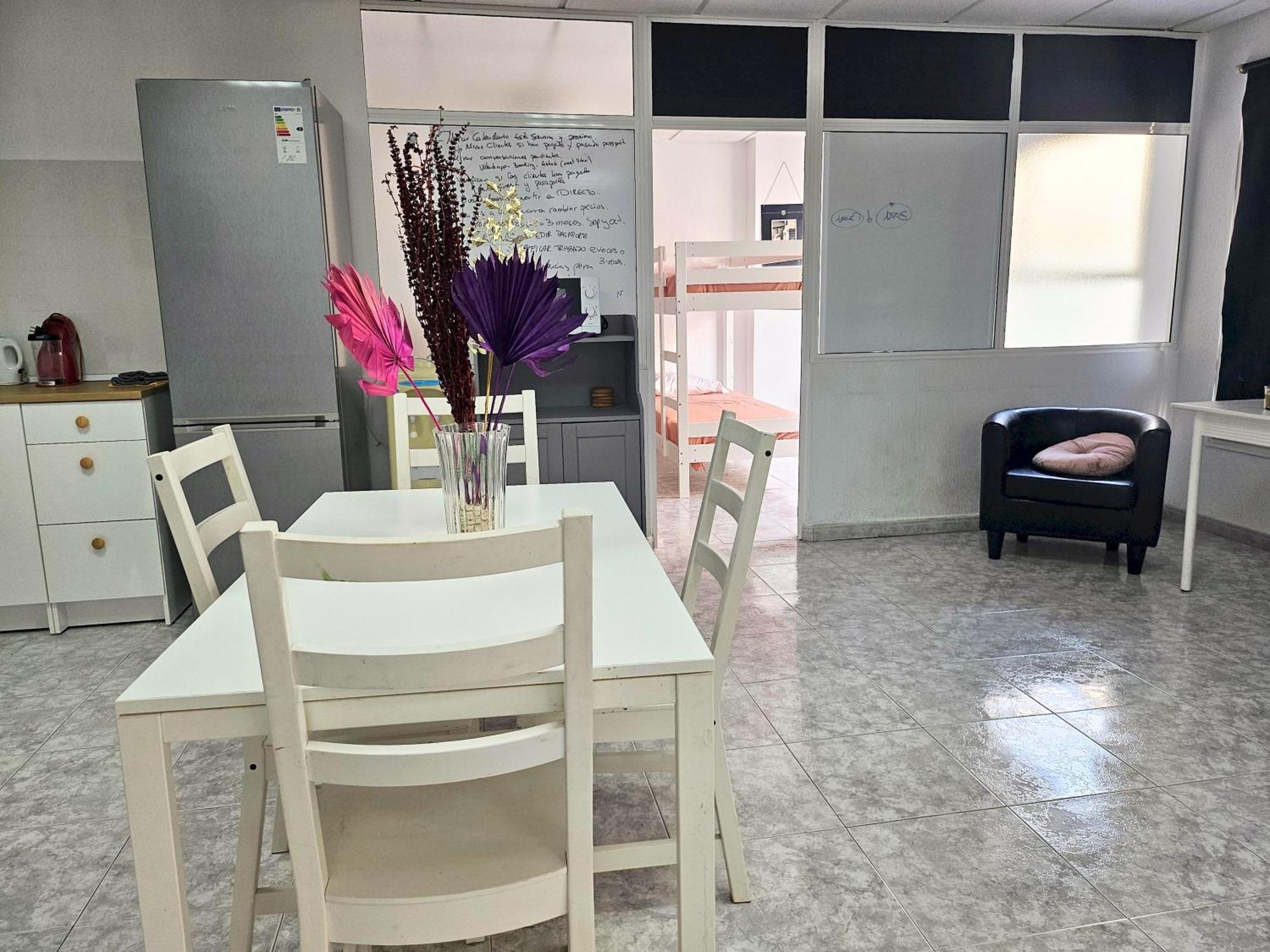 Corralejo Coliving By Amazzzing Travel Hostel Ngoại thất bức ảnh