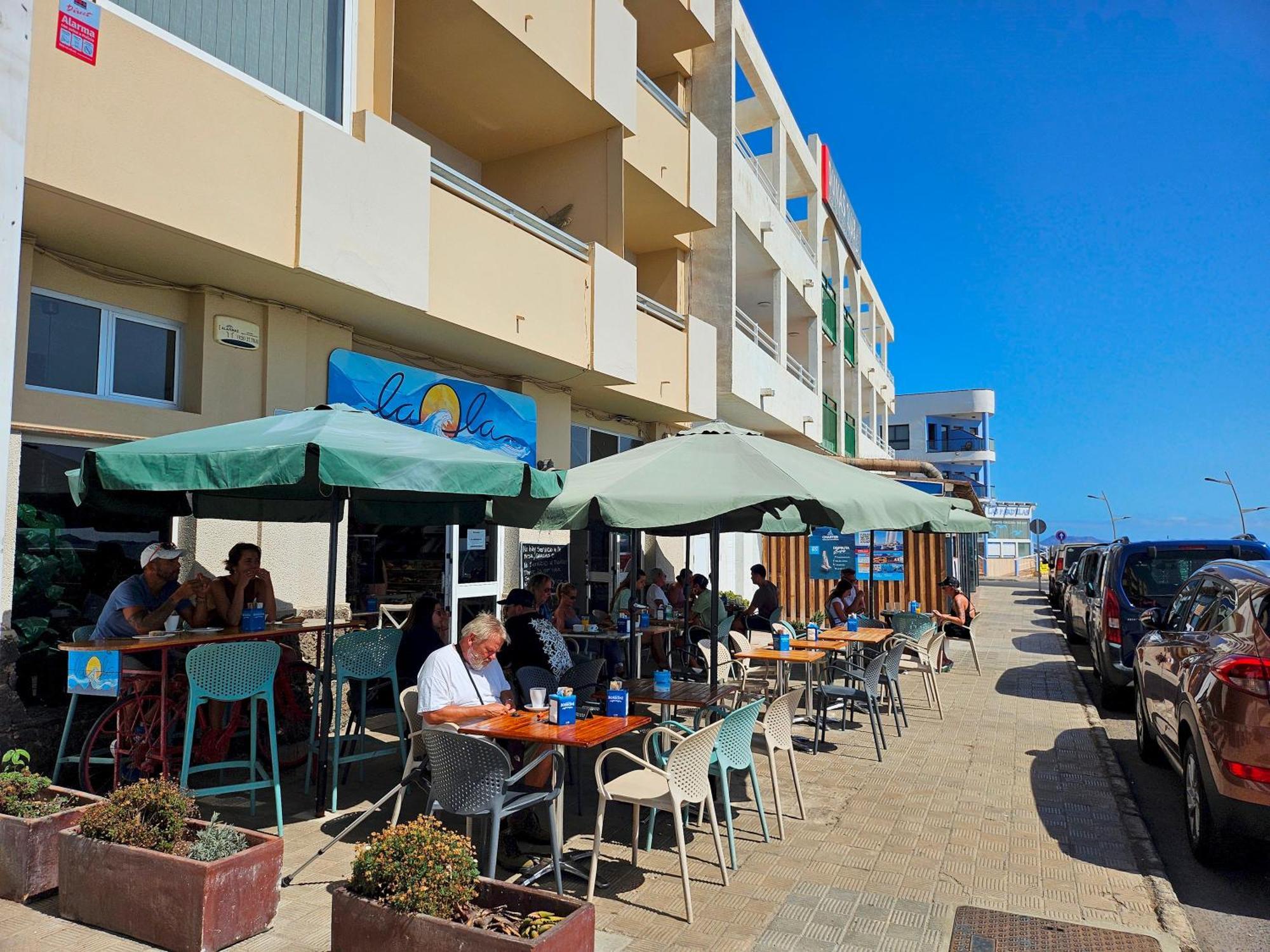 Corralejo Coliving By Amazzzing Travel Hostel Ngoại thất bức ảnh